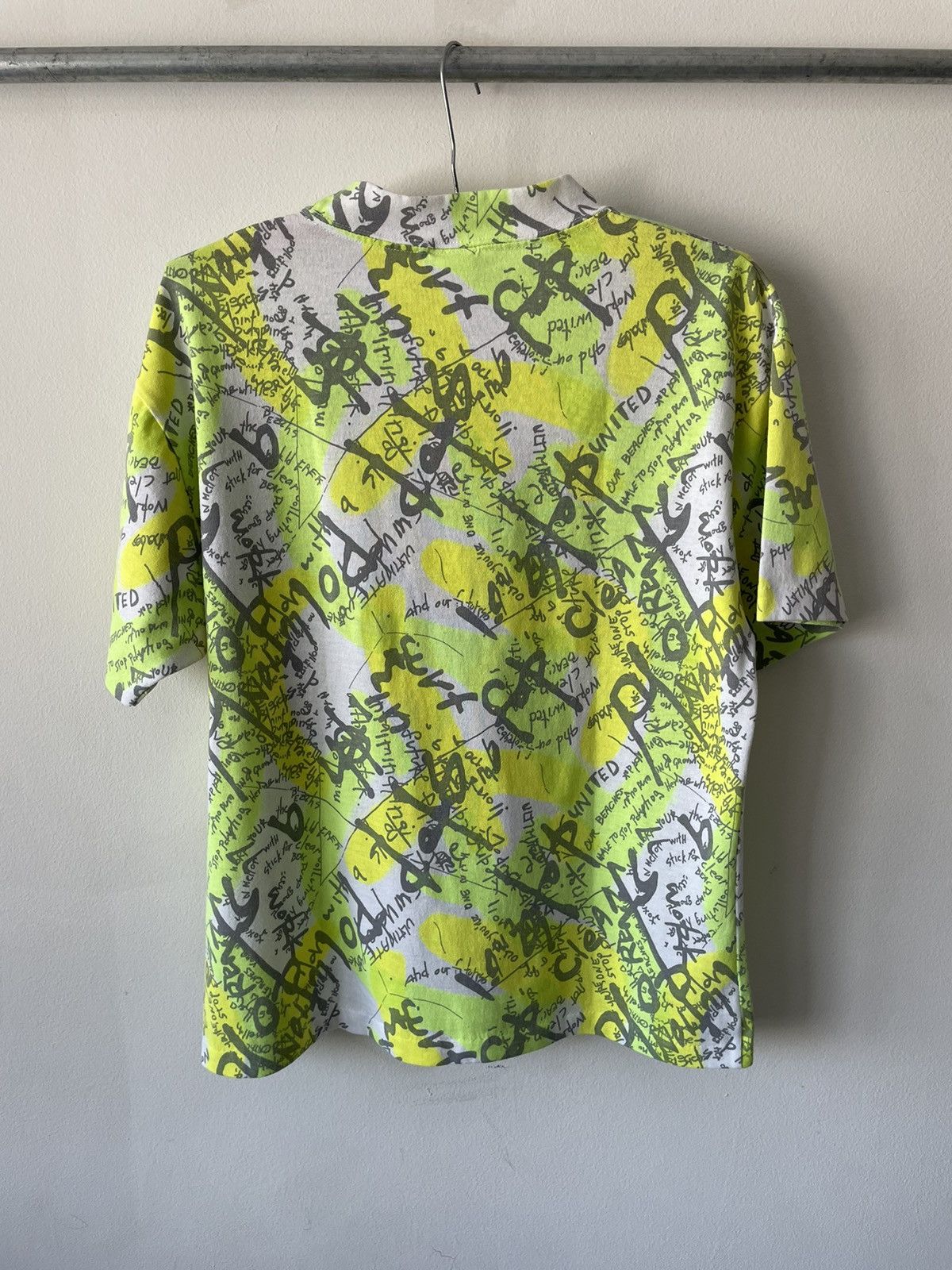Ocean Pacific × Vintage Vintage 80s Surf Ocean Pacific Neon t Size US S / EU 44-46 / 1 - 5 Thumbnail