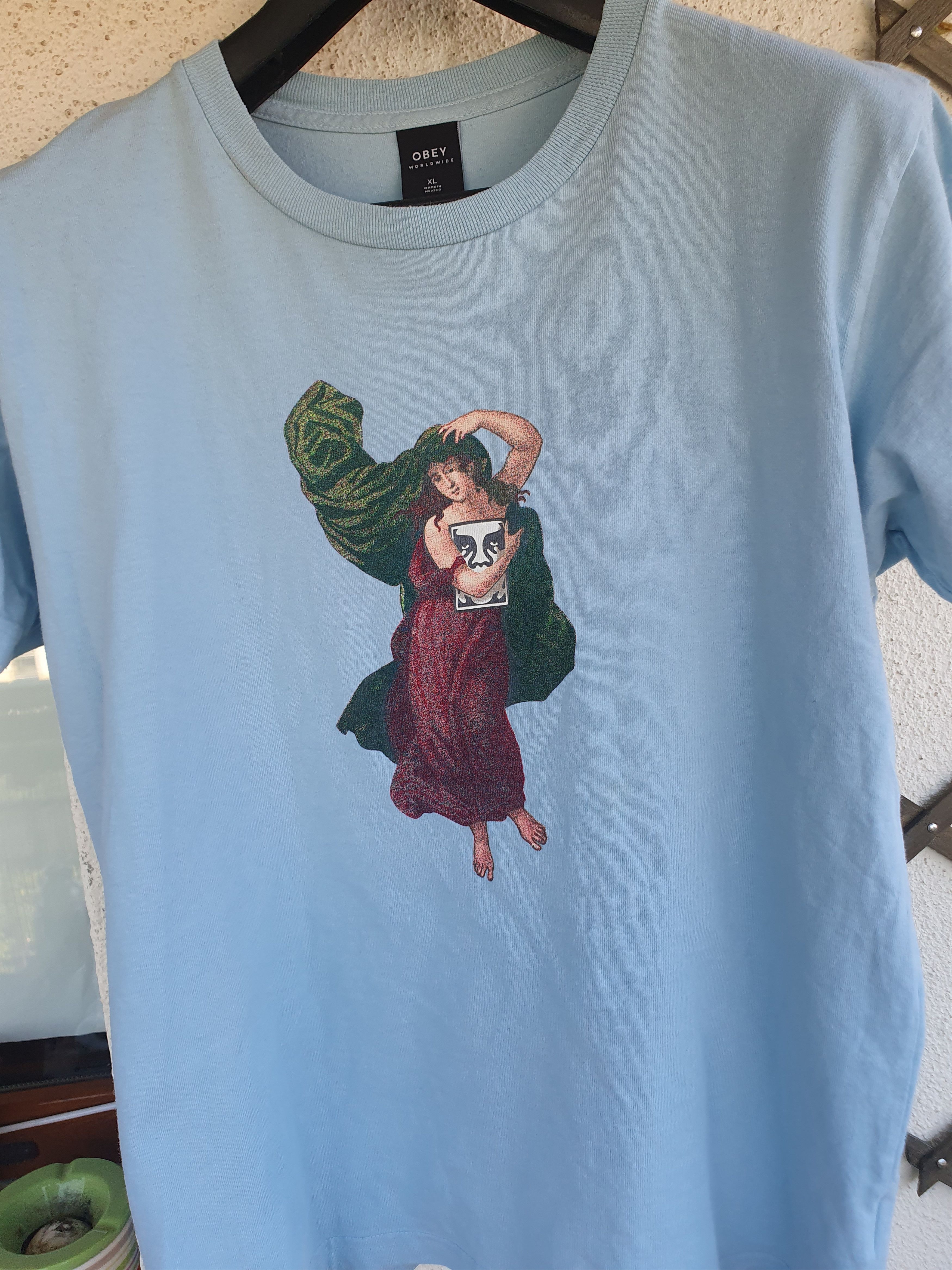 Obey Obey Worldwide Impressionism t-shirt sz L? Size US L / EU 52-54 / 3 - 6 Thumbnail