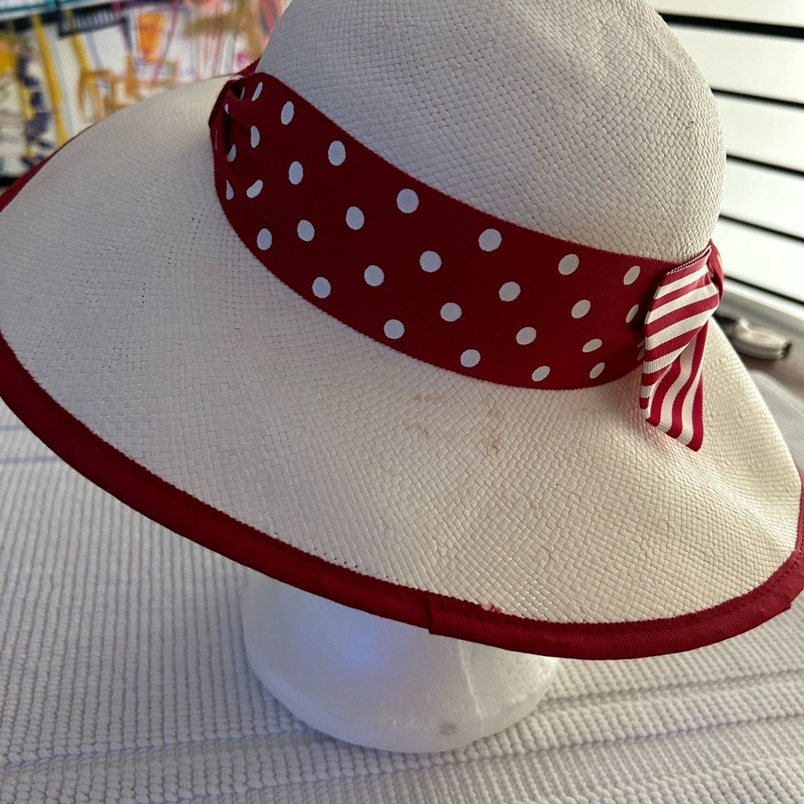 & Other Stories white straw women’s hat with red and white polka dot ribbon Size ONE SIZE - 6 Thumbnail