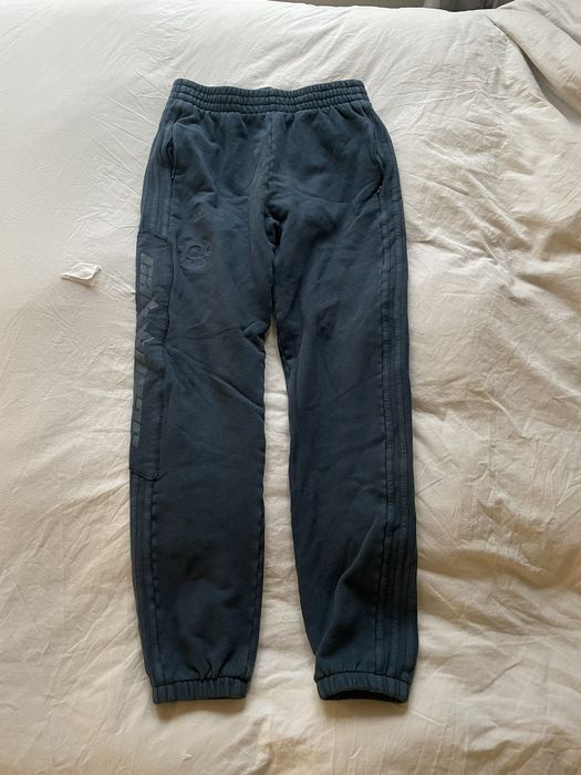 Adidas yeezy hot sale sweatpants