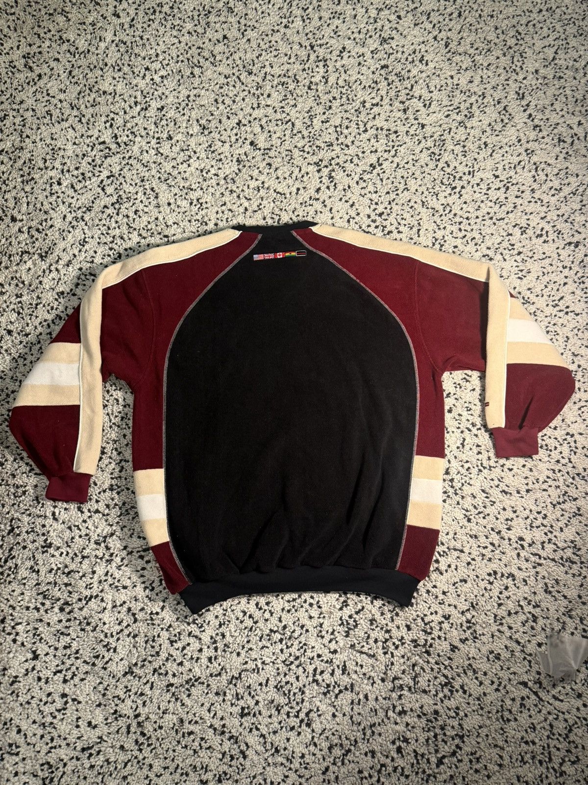 Vintage Vintage Fubu “Worldwide” Hoodie 90s Streetwear Size US XL / EU 56 / 4 - 3 Thumbnail