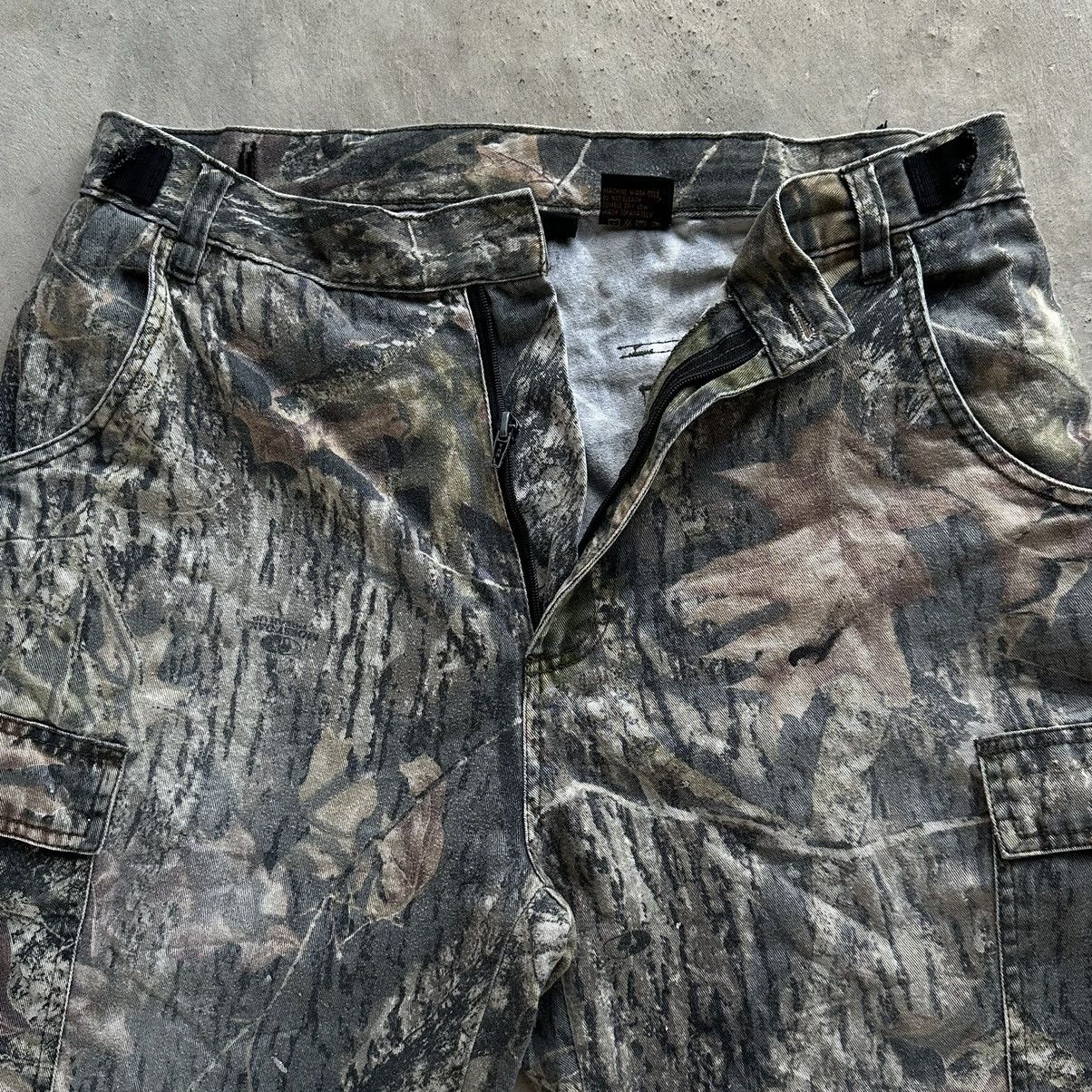 Carhartt × Realtree (32x29) Broken zipper! Vintage Realtree Camo Cargo Pants Size US 32 / EU 48 - 4 Thumbnail