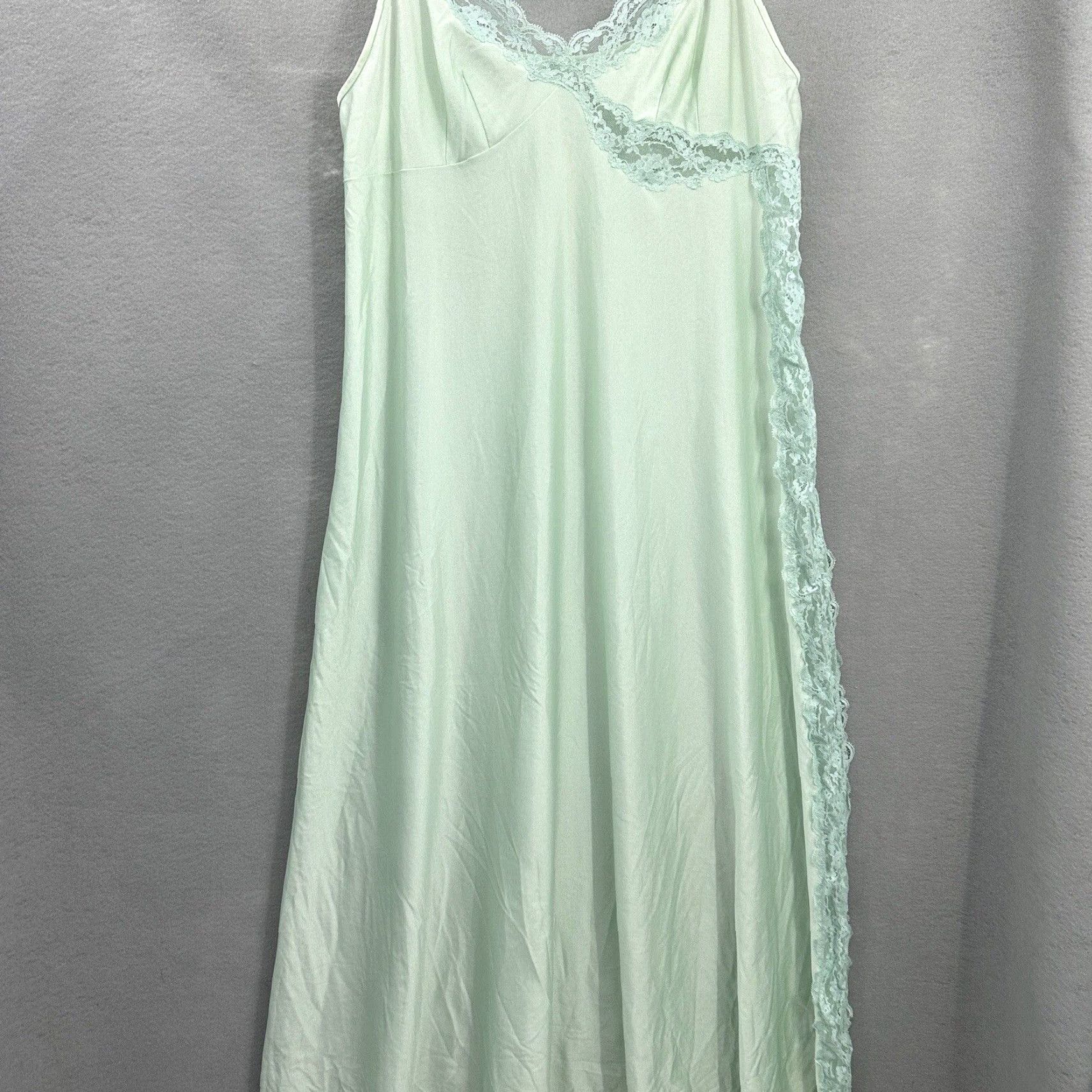 Vintage VINTAGE ShadowLine Nylon Nightgown Womens M Green Boudoir Silk Lace 1970s Long Nightgown Womens ShadowLine 70s Green Nylon Nightgown Size ONE SIZE - 2 Thumbnail