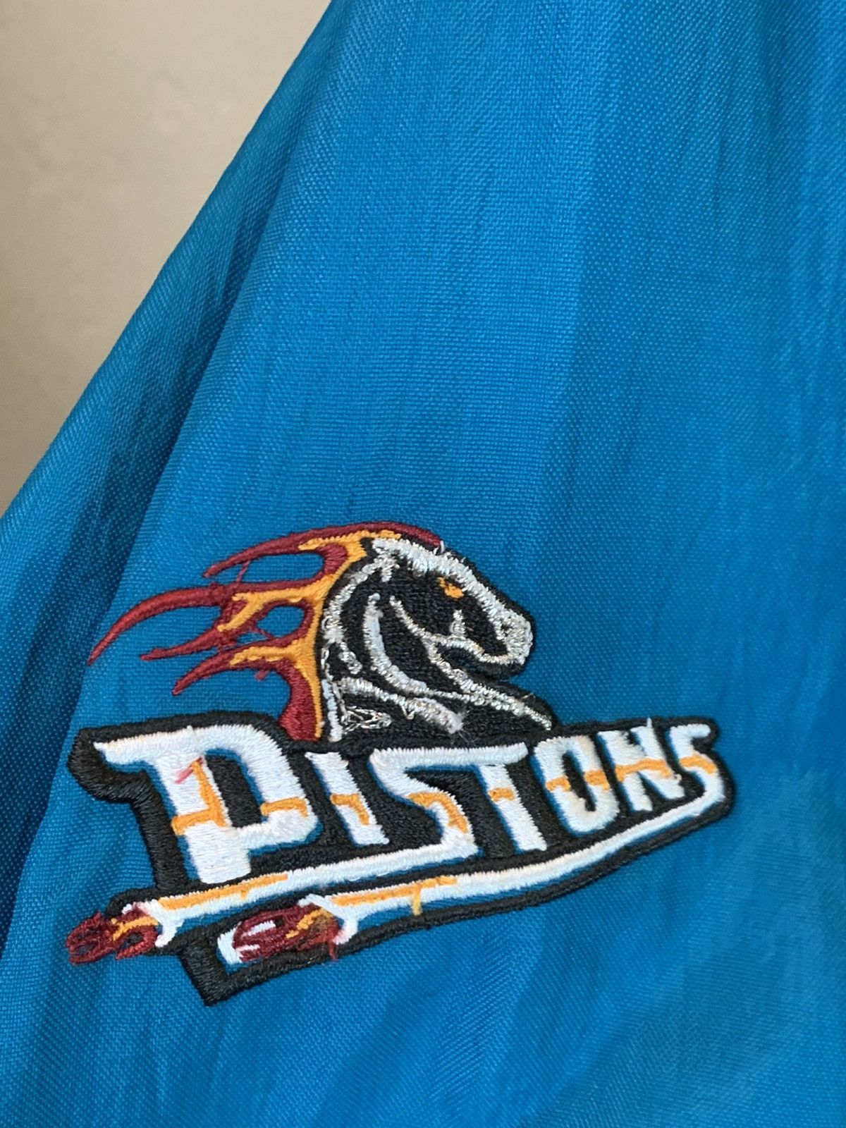 *RARE* Vintage Detroit Pistons Champion NBA Pullover Jacket