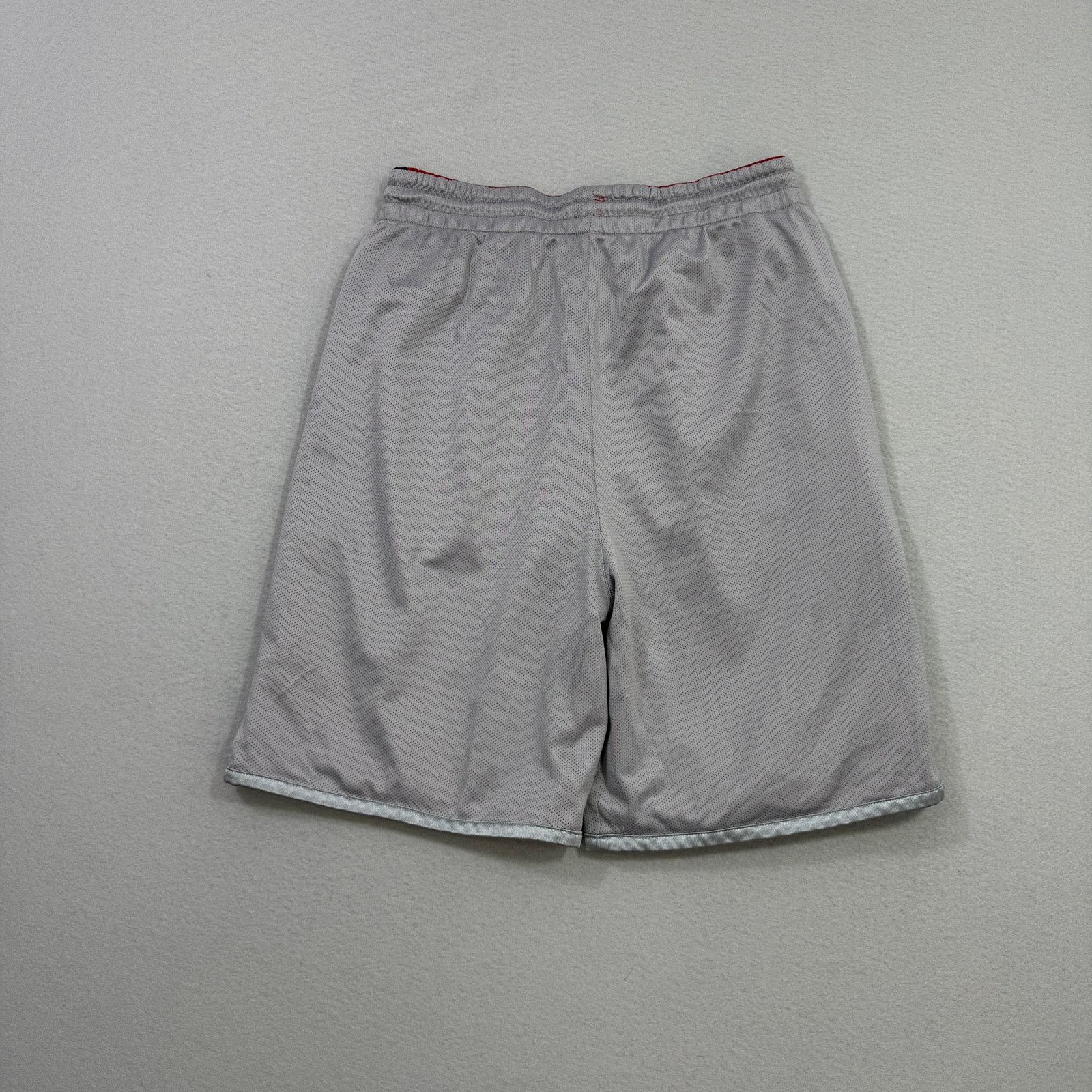 Adidas Vintage Adidas Reversible Shorts Medium Red Gray Athletic Size US 32 / EU 48 - 7 Thumbnail