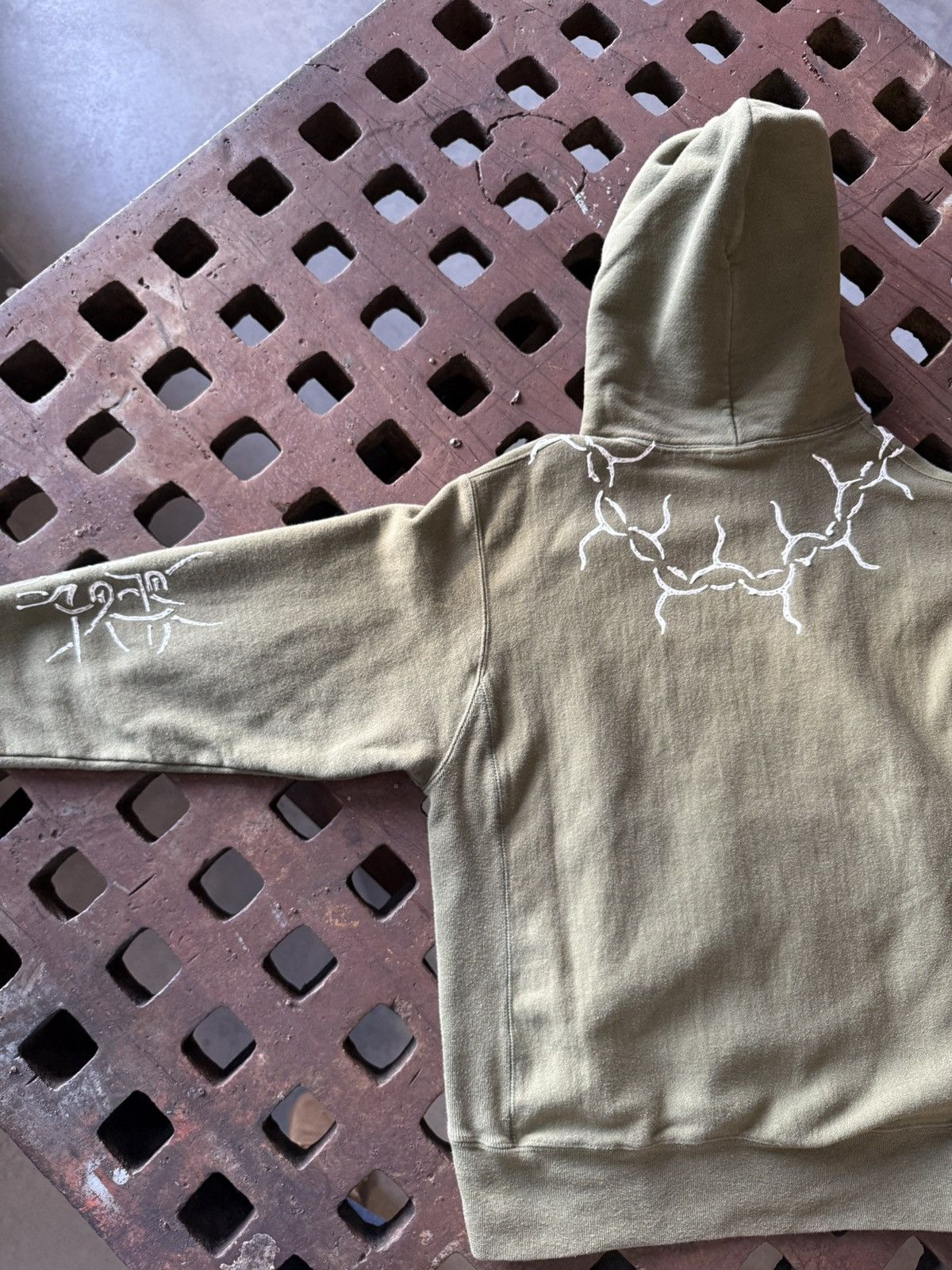 Champion × Vintage Vintage Reverse weave olive champion hoodie rosary tattoo Size US M / EU 48-50 / 2 - 3 Thumbnail