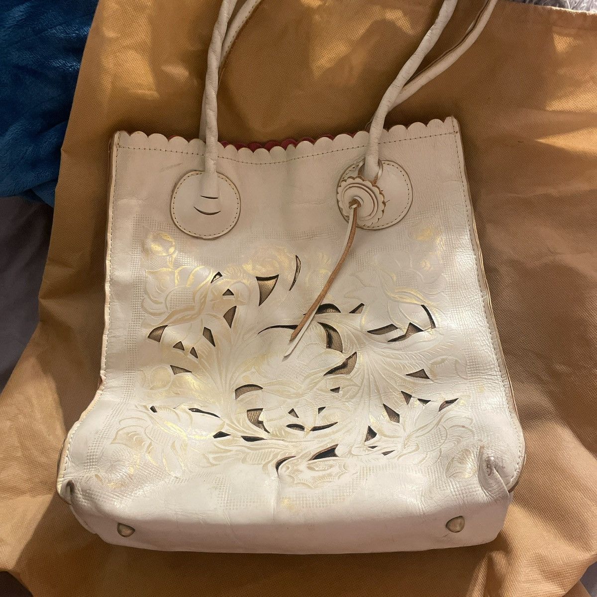 Patricia Nash White and gold patricia nash bag Size ONE SIZE - 1 Thumbnail
