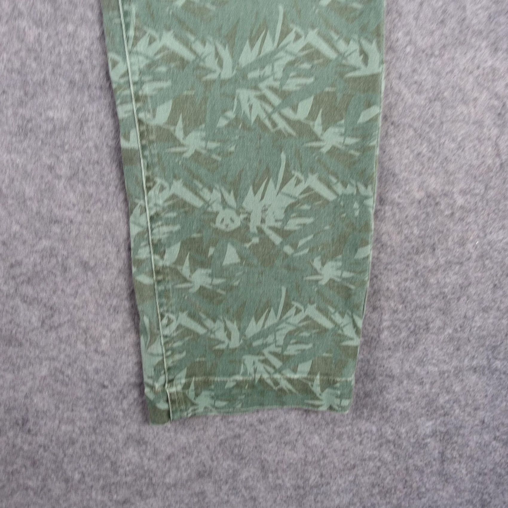 Vintage Michael Bastian Cargo Pants Mens 32x30 Green Camo Stretch Tapered Pockets Size US 32 / EU 48 - 7 Thumbnail