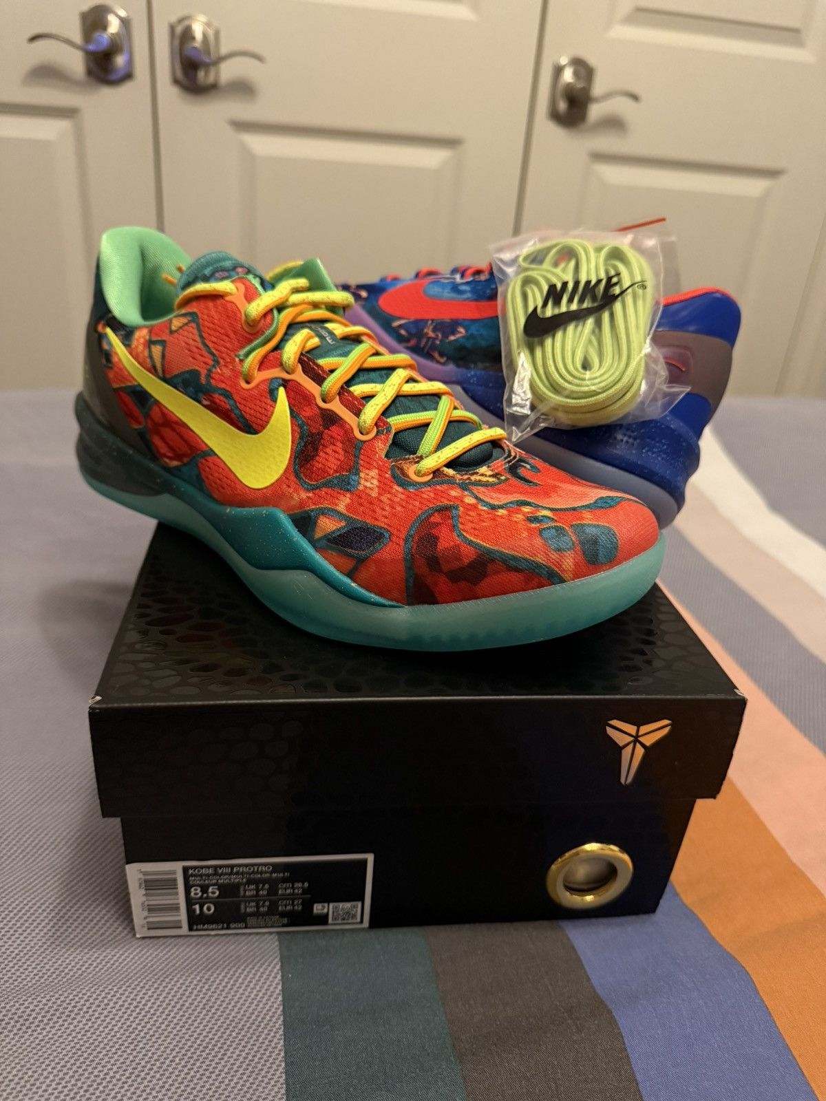 Nike Nike Kobe 8 Proto “What The Kobes” size 8.5 brand new Size US 8.5 / EU 41-42 - 1 Thumbnail