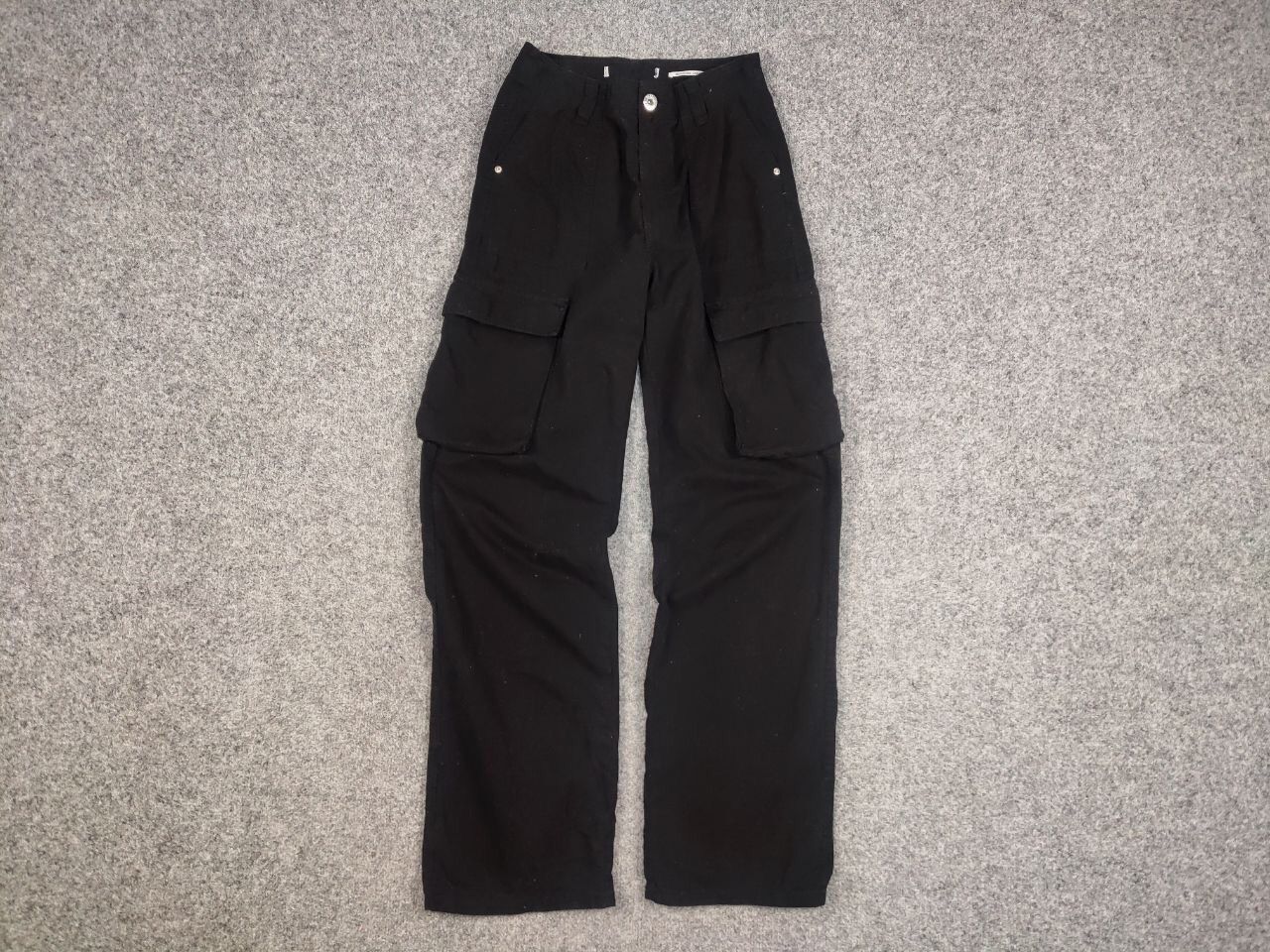 Japanese Brand Vintage Japanese Baggy Black Cotton Cargo Pants Y2K Style Size US 30 / EU 46 - 10 Thumbnail