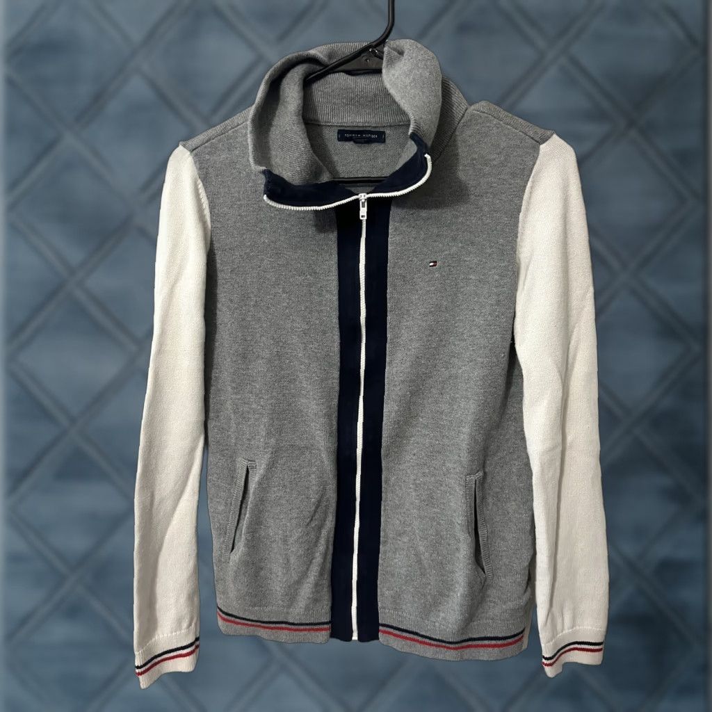 Tommy Hilfiger VINTAGE Tommy Hilfiger Fleece Jacket Women’s Size S Gray & White Full Zip Lightweight Outerwear Size S / US 4 / IT 40 - 1 Thumbnail