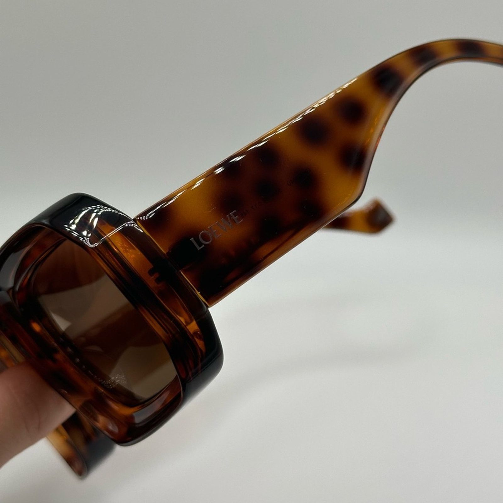 Loewe NEW LOEWE LW40064U 5652G Shiny Dark Havana Brown Women Size ONE SIZE - 5 Thumbnail