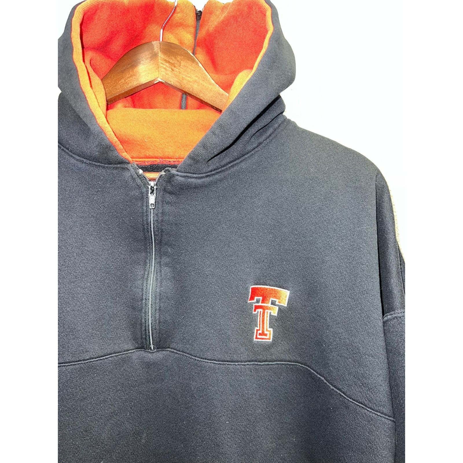 Vintage Vintage Texas Tech Hoodie Black Red TT University 80s VTG XL Size US XL / EU 56 / 4 - 2 Thumbnail