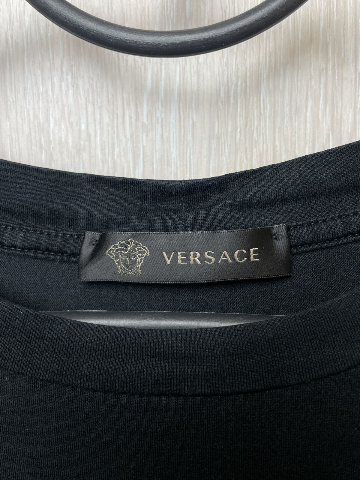 Versace Versace Medusa Distressed Tee T-shirt Size US S / EU 44-46 / 1 - 11 Thumbnail