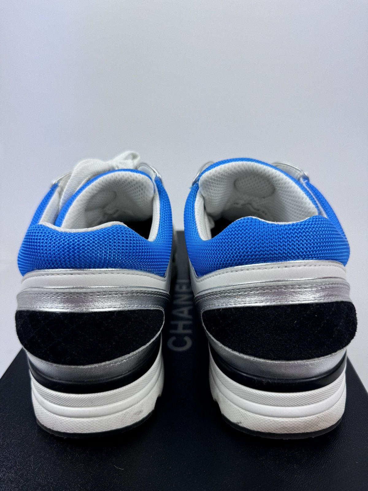 Chanel CHANEL BLUE LOGO SNEAKERS (RARE) Size US 10 / EU 43 - 3 Thumbnail