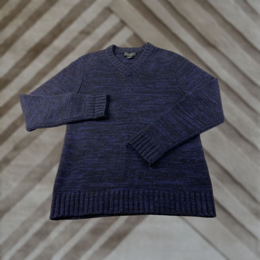 Bloomingdale's Bloomingdale's Mens Sweater Pullover V-Neck Blue Cashmere L Knit Regular Classic Long Sleeve Men's Clothing Size US L / EU 52-54 / 3 - 1 Thumbnail