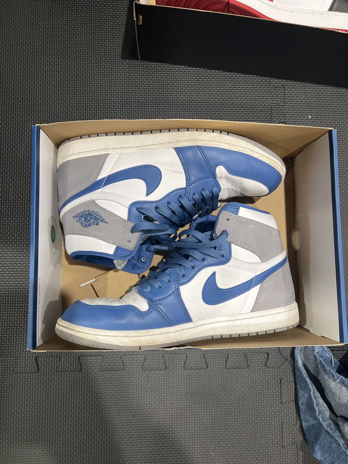 Nike Jordan 1 High Size US 11.5 / EU 44-45 - 1 Thumbnail