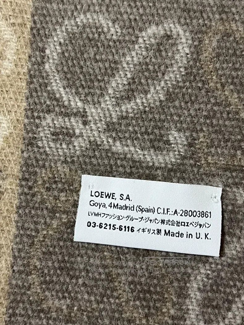 Loewe LOEWE size 180*38cm Anagram Cashmere Scarf Size ONE SIZE - 4 Thumbnail