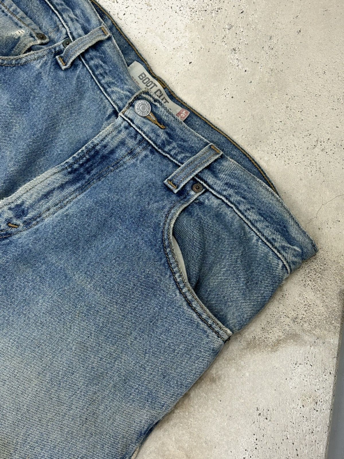Levi's Vintage Levis 517 Boot Cut Jeans Stonewashed Size US 35 - 9 Thumbnail