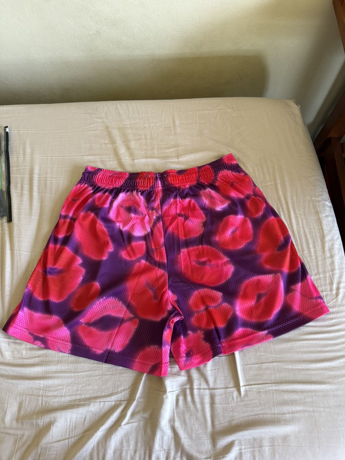 Eric Emanuel Eric Emanuel Lipstick Pattern Shorts Size US 36 / EU 52 - 4 Thumbnail