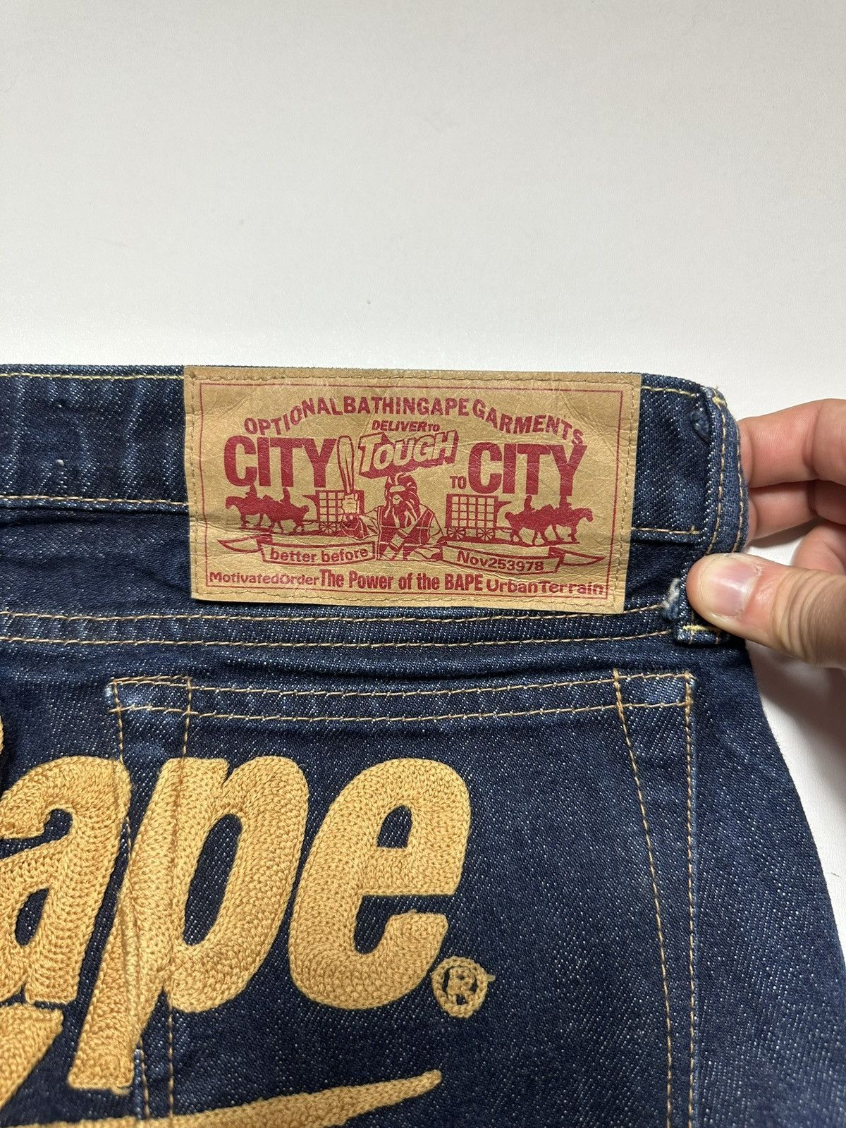Bape Vintage Bape Embroidered Jeans Size 28" / US 6 / IT 42 - 3 Thumbnail