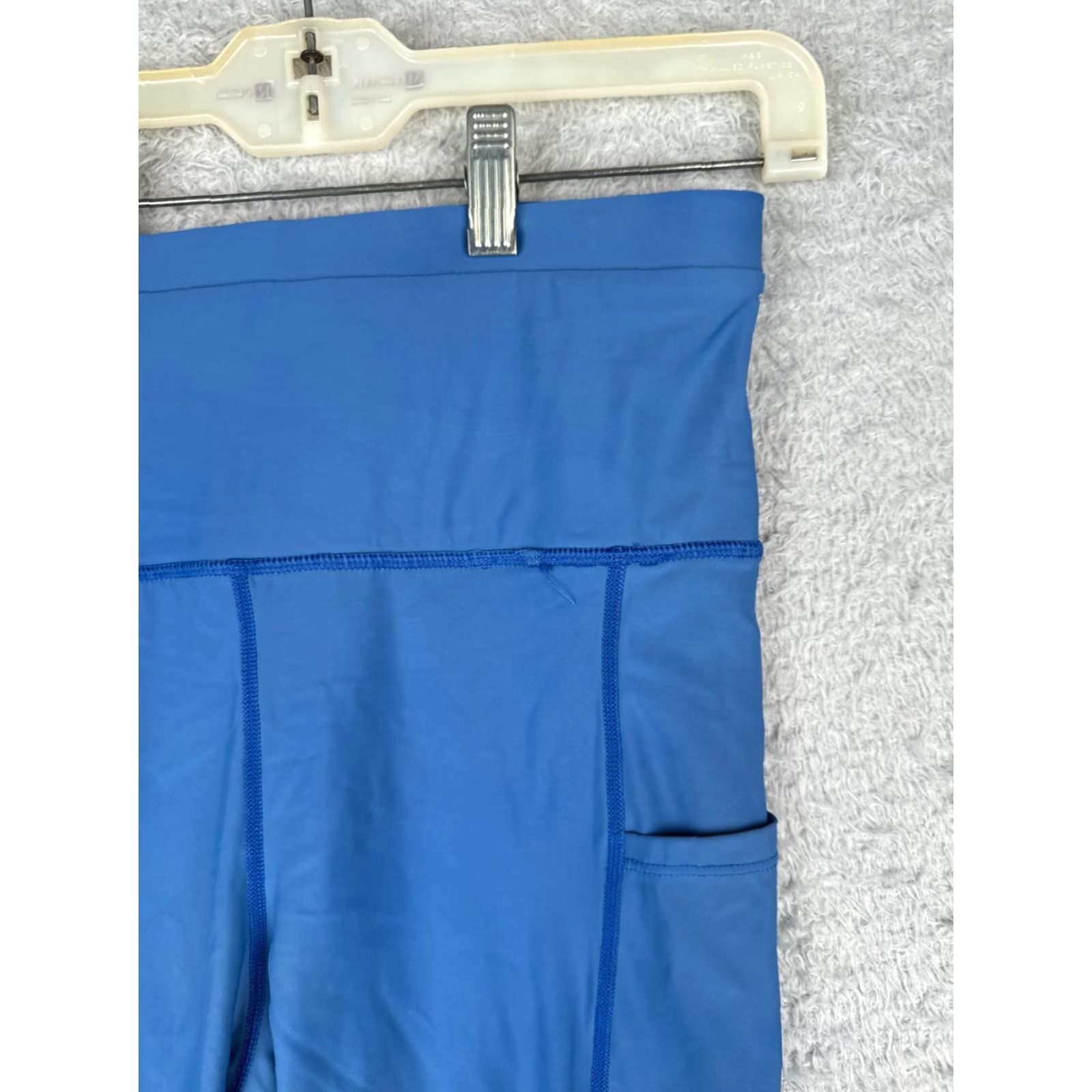 Lululemon Lululemon Shorts Women M Blue Polyester Spandex Pockets 9" Inseam Yoga Gym Activewear Compression Size 32" / US 10 / IT 46 - 5 Thumbnail