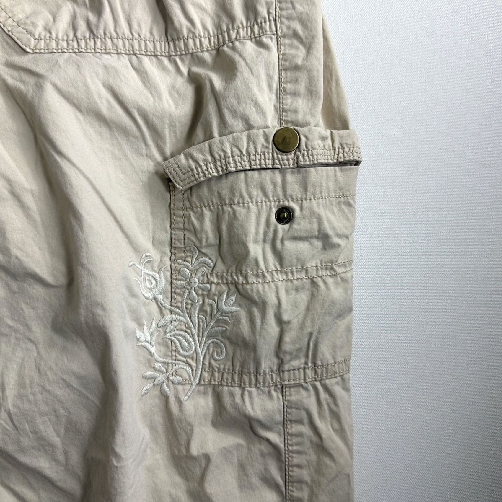 Tommy Hilfiger TOMMY HILFIGER Cargo Pants Women Size 18 Straight Beige Cargo Pants Women Size 18 Men? Size 40" / US 18 - 6 Thumbnail