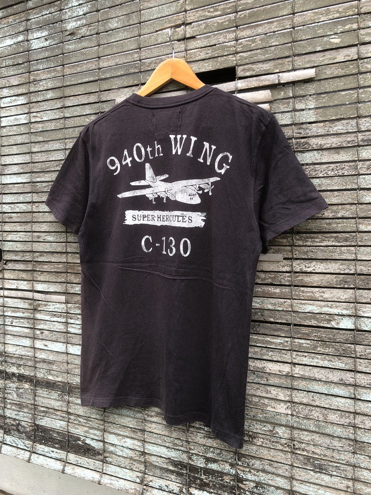 Avirex Vintage Sunfaded Avirex Tenth Air Force Big Logo Tee Size US M / EU 48-50 / 2 - 11 Thumbnail