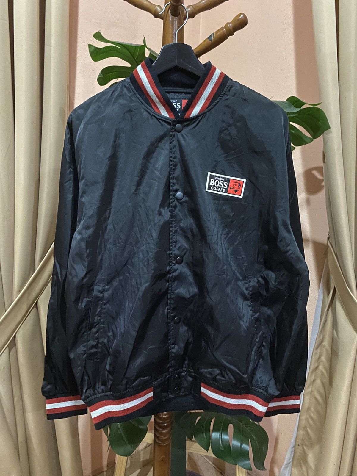 Vintage Vintage Suntory Boss Coffee Japan Bomber Jacket Size US L / EU 52-54 / 3 - 1 Thumbnail