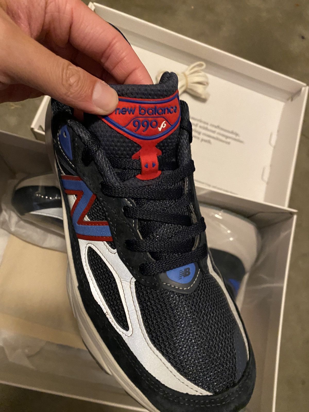 Dover Street Market × New Balance × Ronnie Fieg Ronnie Fieg New Balance 990v6 Madison Square Garden Knicks Size US 8 / EU 41 - 6 Thumbnail