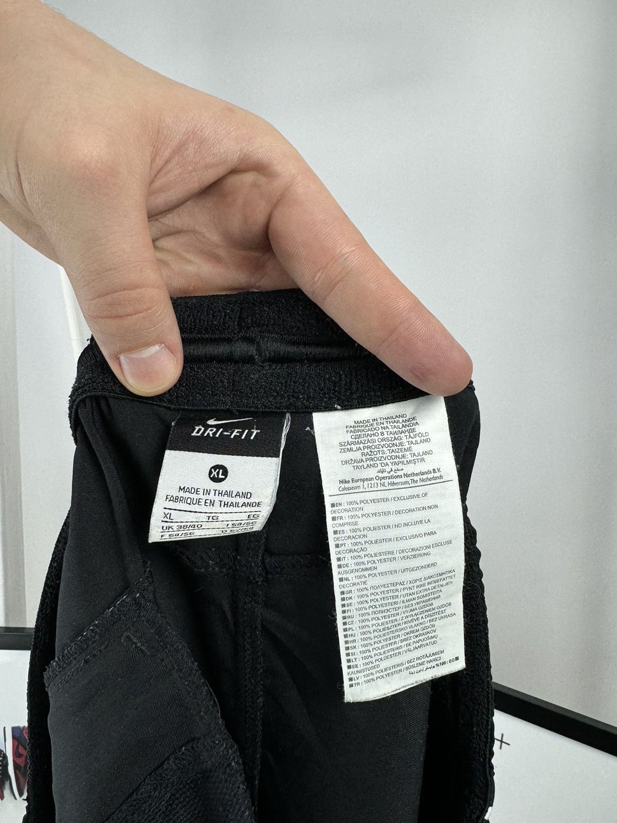 Nike Rare Nike Shorts Size US 36 / EU 52 - 6 Thumbnail