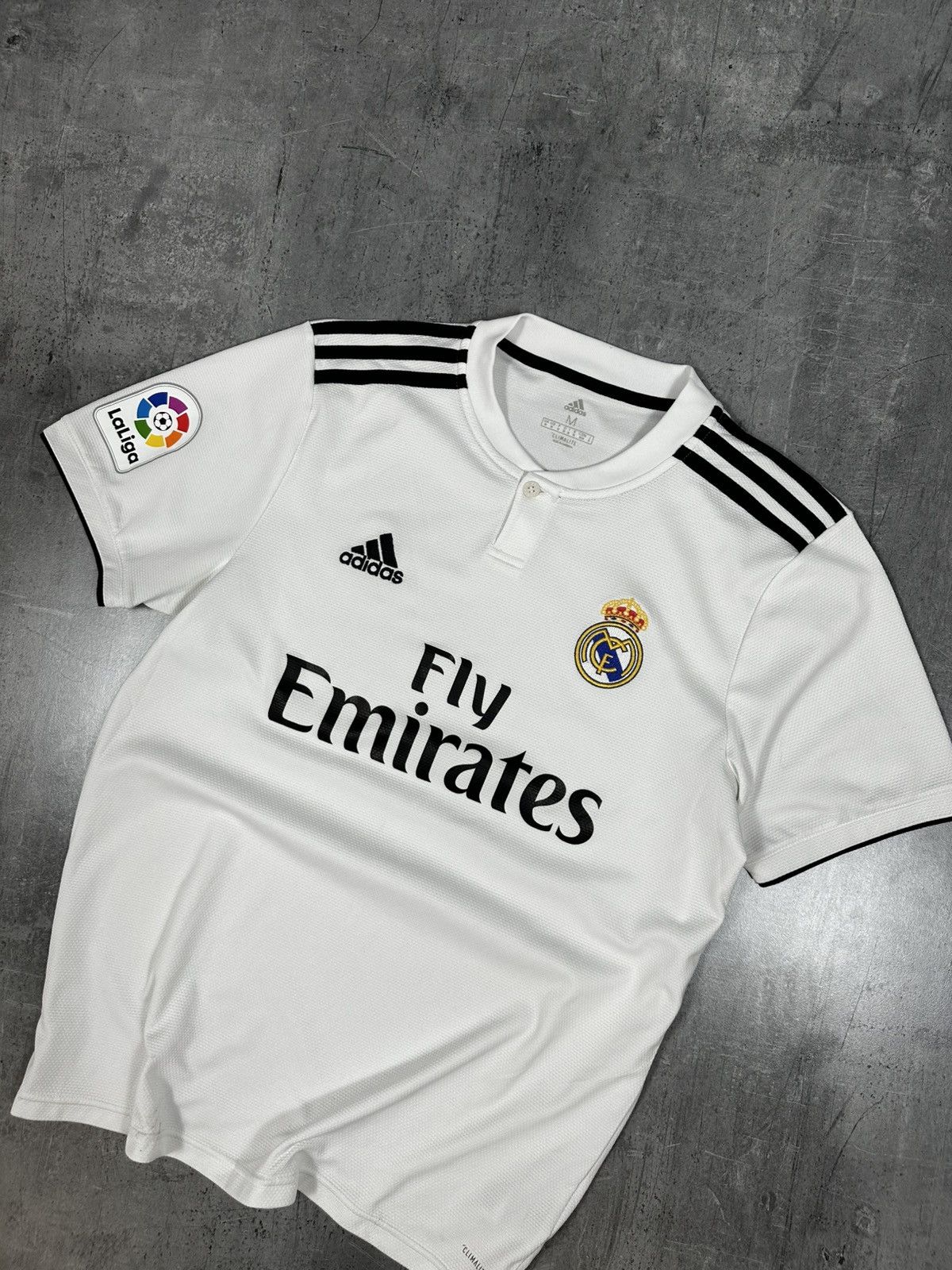 Adidas Adidas Real Madrid Jersey 2018 Home Kit Size M Size US M / EU 48-50 / 2 - 2 Thumbnail