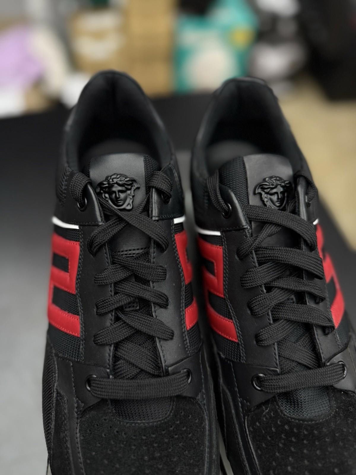 Versace Size 44EU/11US - Versace Sports Shoes Men’s Quick Shipping Size US 11 / EU 44 - 12 Thumbnail