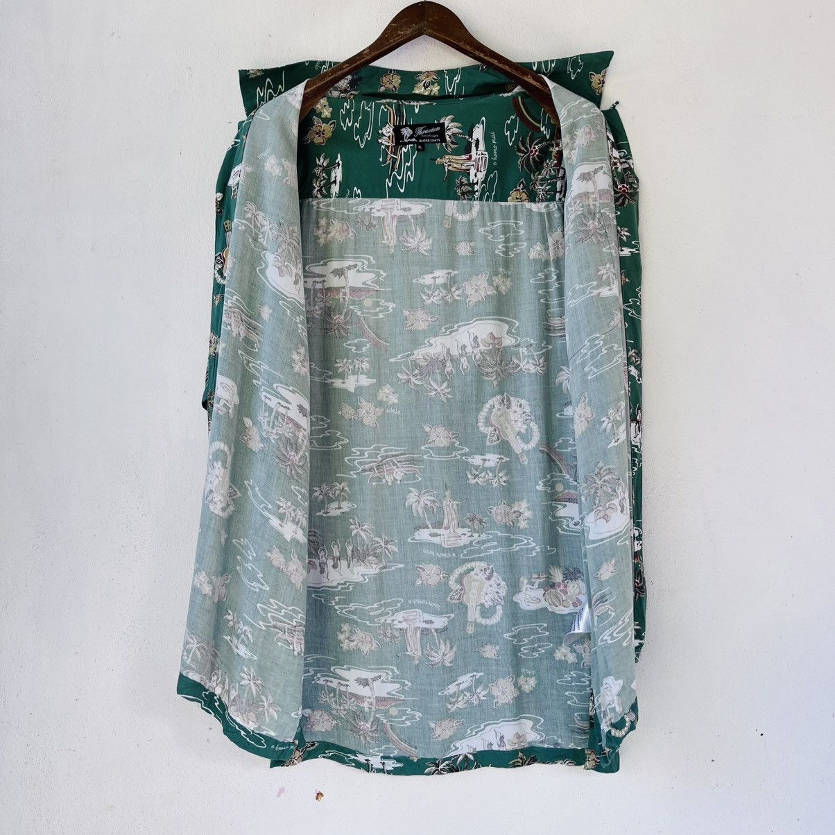Vintage Vintage Aloha Rayon Shirt Camp Collar Green Island Print Size US XL / EU 56 / 4 - 4 Thumbnail