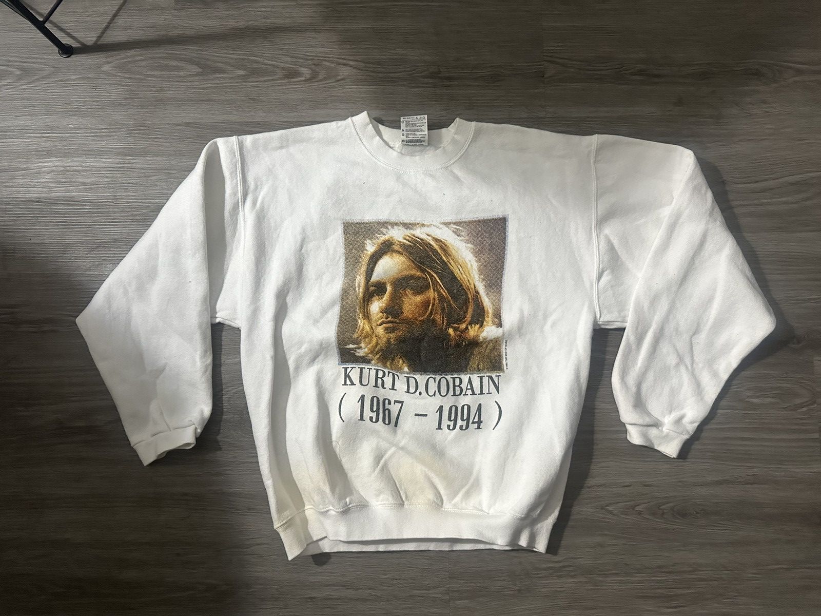 Band Tees Vintage Nirvana 1994-1995 Kurt Cobain Memorial Sweater Size US M / EU 48-50 / 2 - 1 Thumbnail