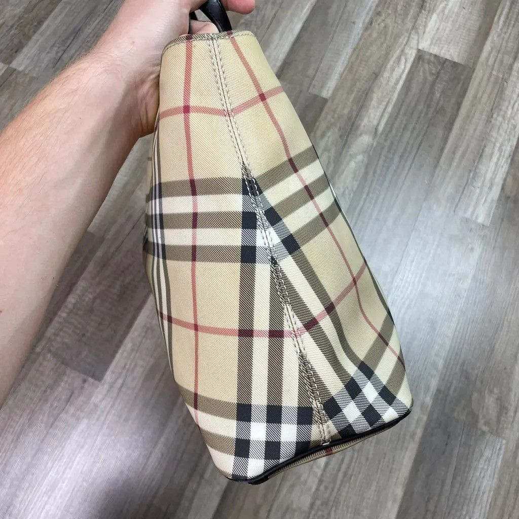 Burberry Burberry Full pattern Handbag Measurements: 45x23x10cm Size ONE SIZE - 3 Thumbnail