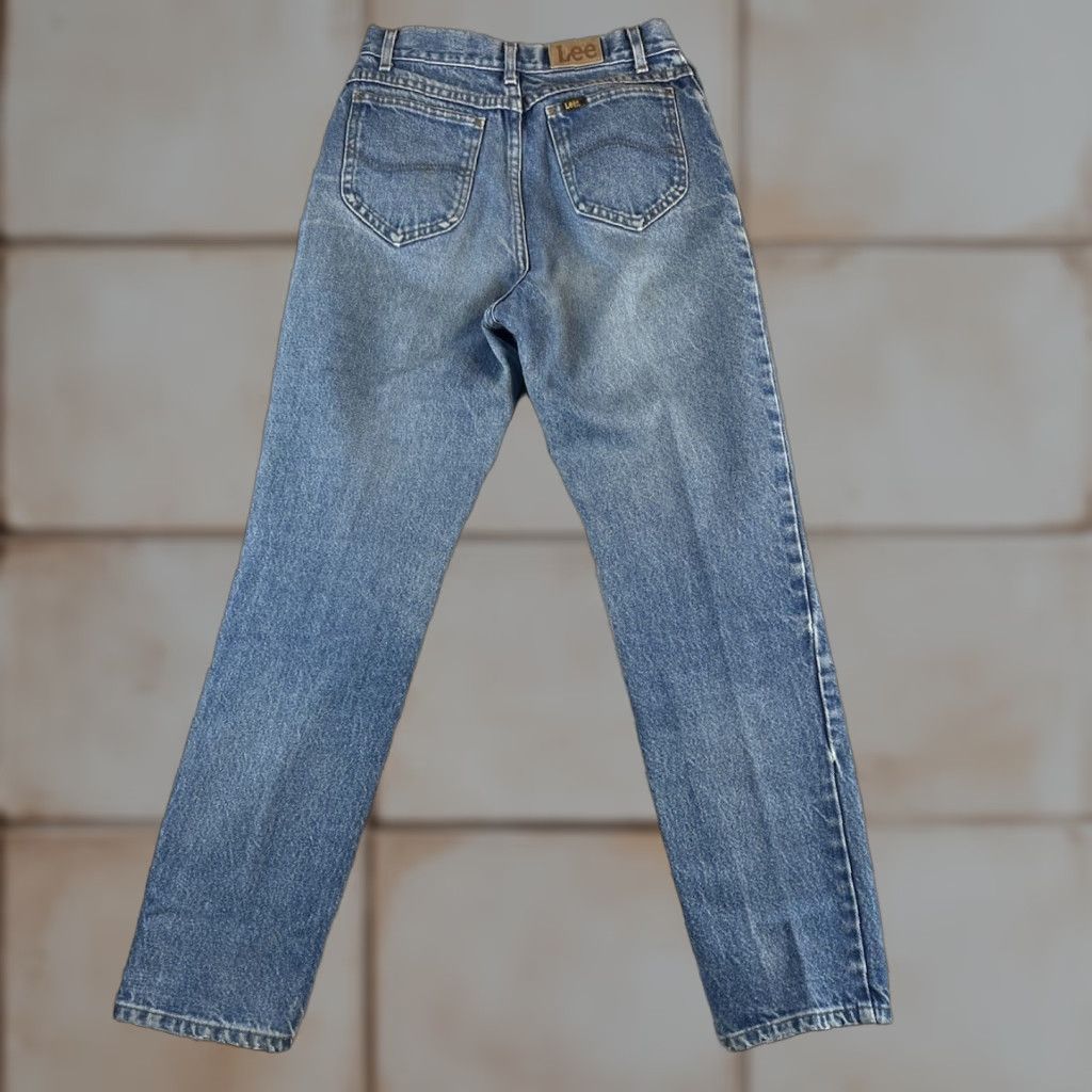 Lee VINTAGE Lee Jeans Womens Regular Size 14 14? 32 in Inseam Blue Denim Distressed Comfort Straight Read Size 28" / US 6 / IT 42 - 1 Thumbnail