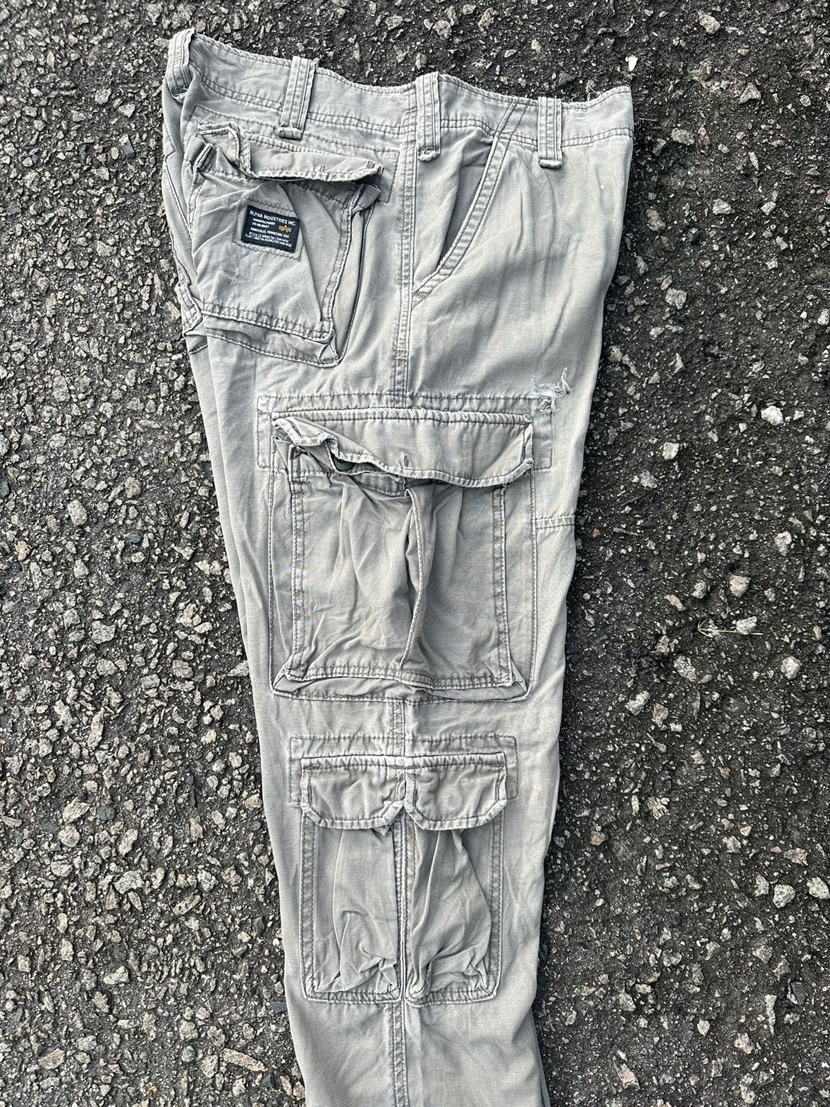 Alpha Industries CARGO PANTS ALPHA INDUSTRIES VINTAGE JAPANESE BRANDED Size US 31 - 13 Thumbnail