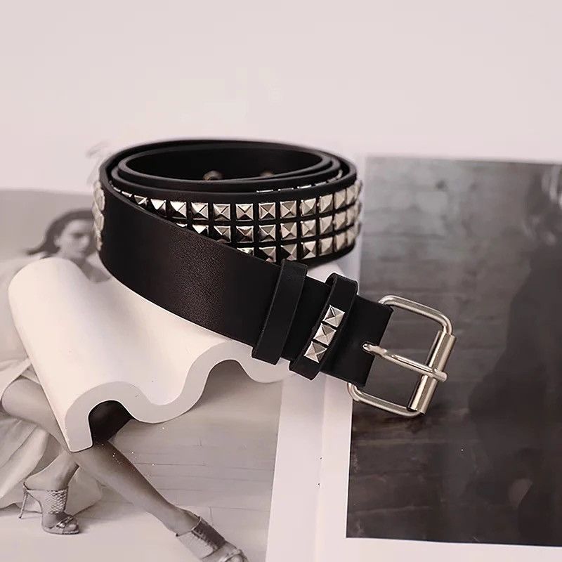 Designer 110cm Pyramid Studded Belt Size ONE SIZE - 3 Thumbnail