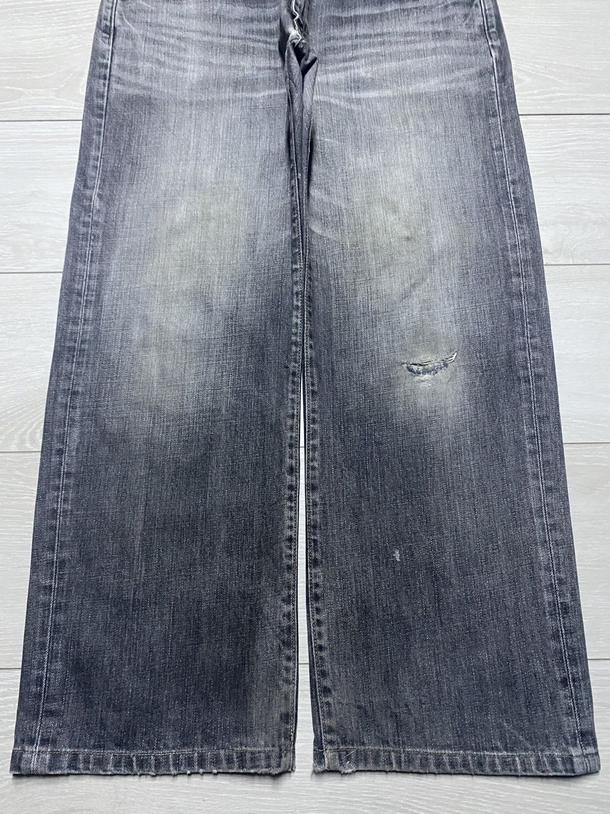 Undercover × Uniqlo Vintage Uniqlo S-003 Faded Grey Denim Distressed Baggy Jeans Size US 35 - 5 Thumbnail
