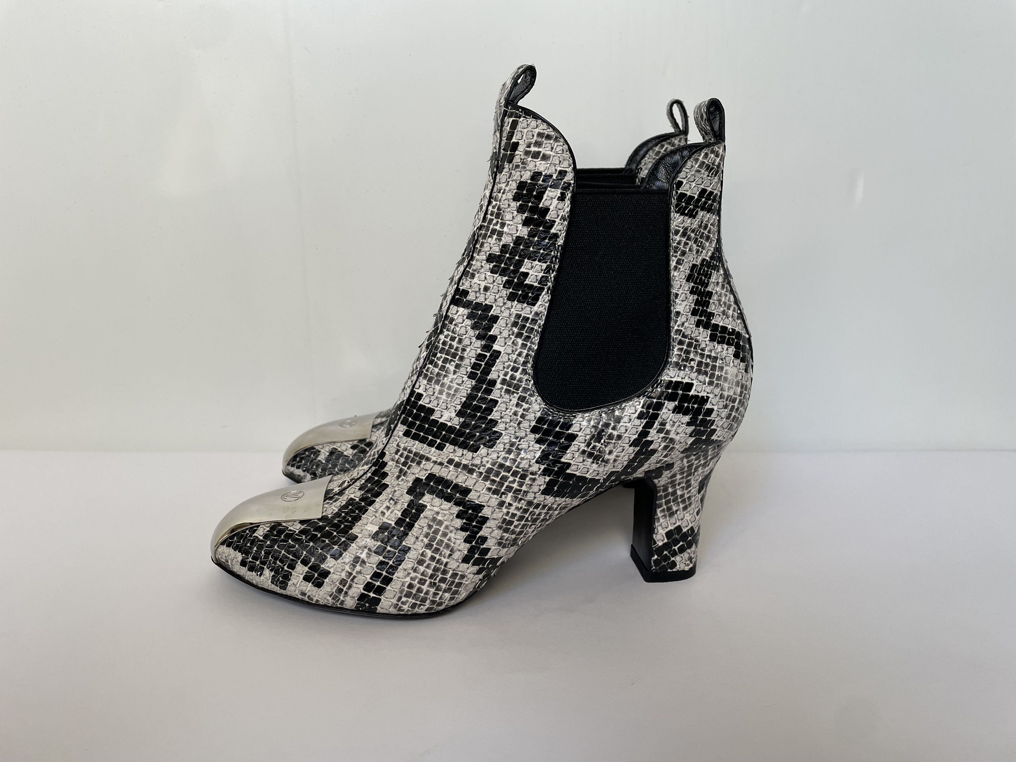 Louis Vuitton Louis Vuitton ankle boots Size US 8 / IT 38 - 3 Thumbnail
