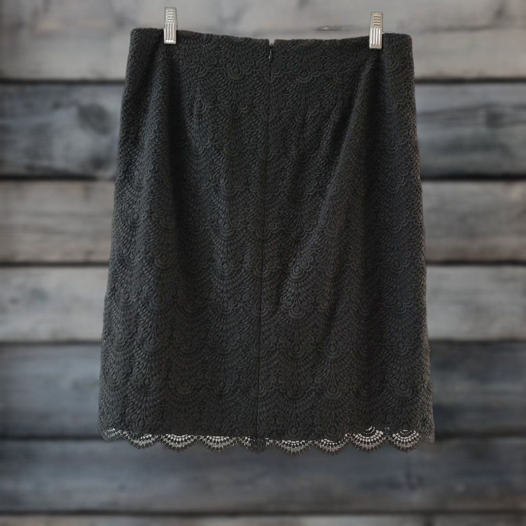 Talbots Talbots Skirt Womens Size 8 Black Embroidered A-Line Knee Length Cotton Blend Vintage? No Size 30" / US 8 / IT 44 - 1 Thumbnail