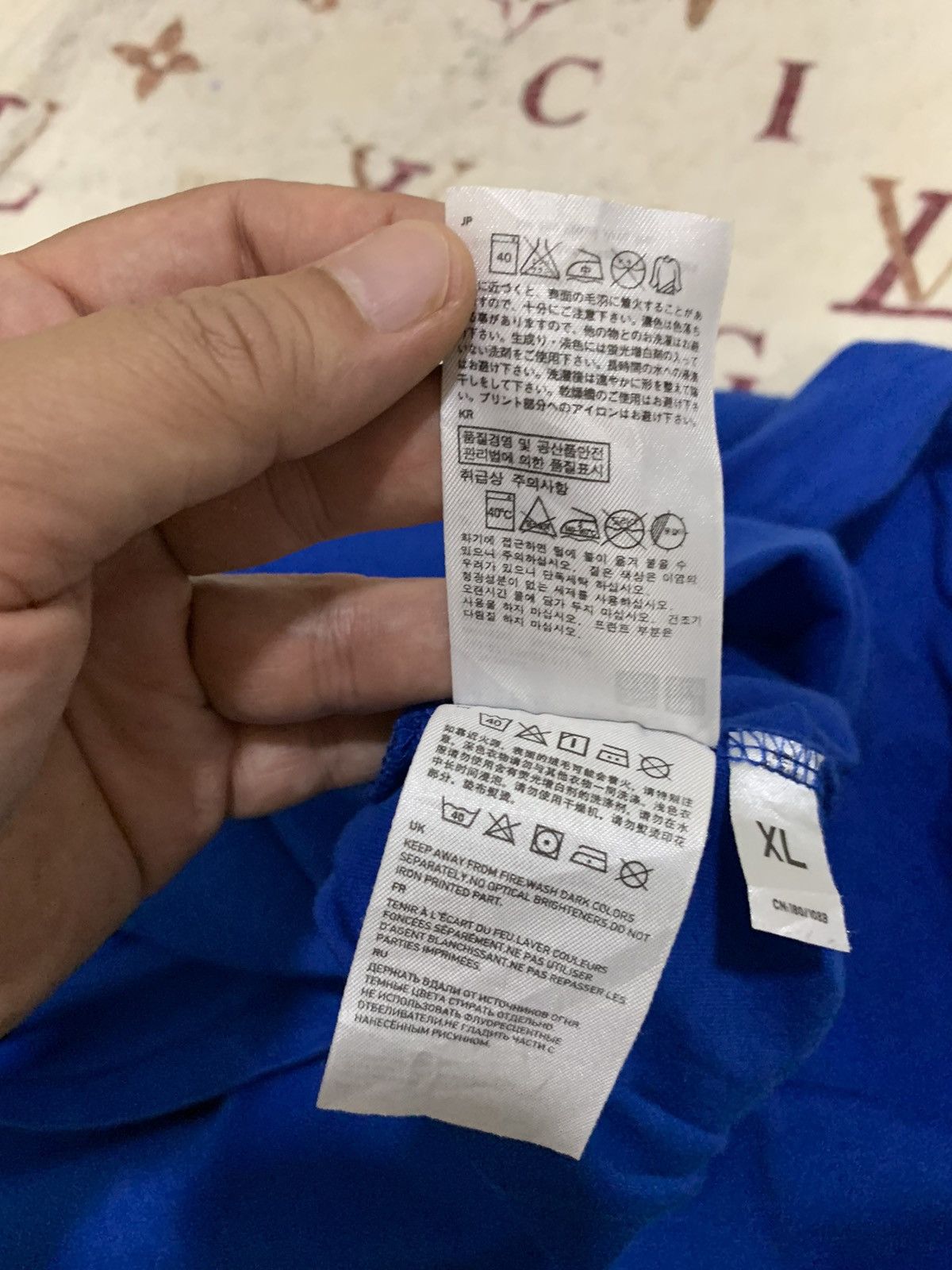 Andy Warhol × Uniqlo Uniclo X Andy Warhol Campbel Size US XL / EU 56 / 4 - 10 Thumbnail