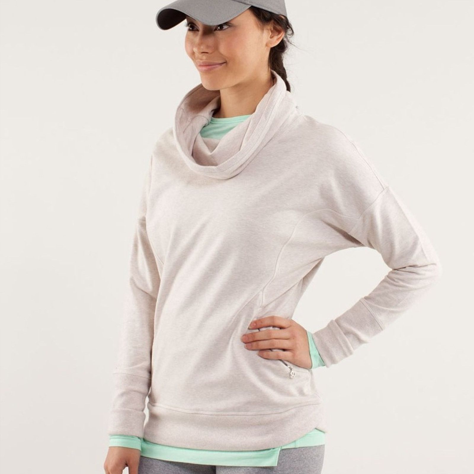 Lululemon Lululemon Rest Day Pullover in Dune Cream Sweater Cowl Neck Size M / US 6-8 / IT 42-44 - 3 Thumbnail