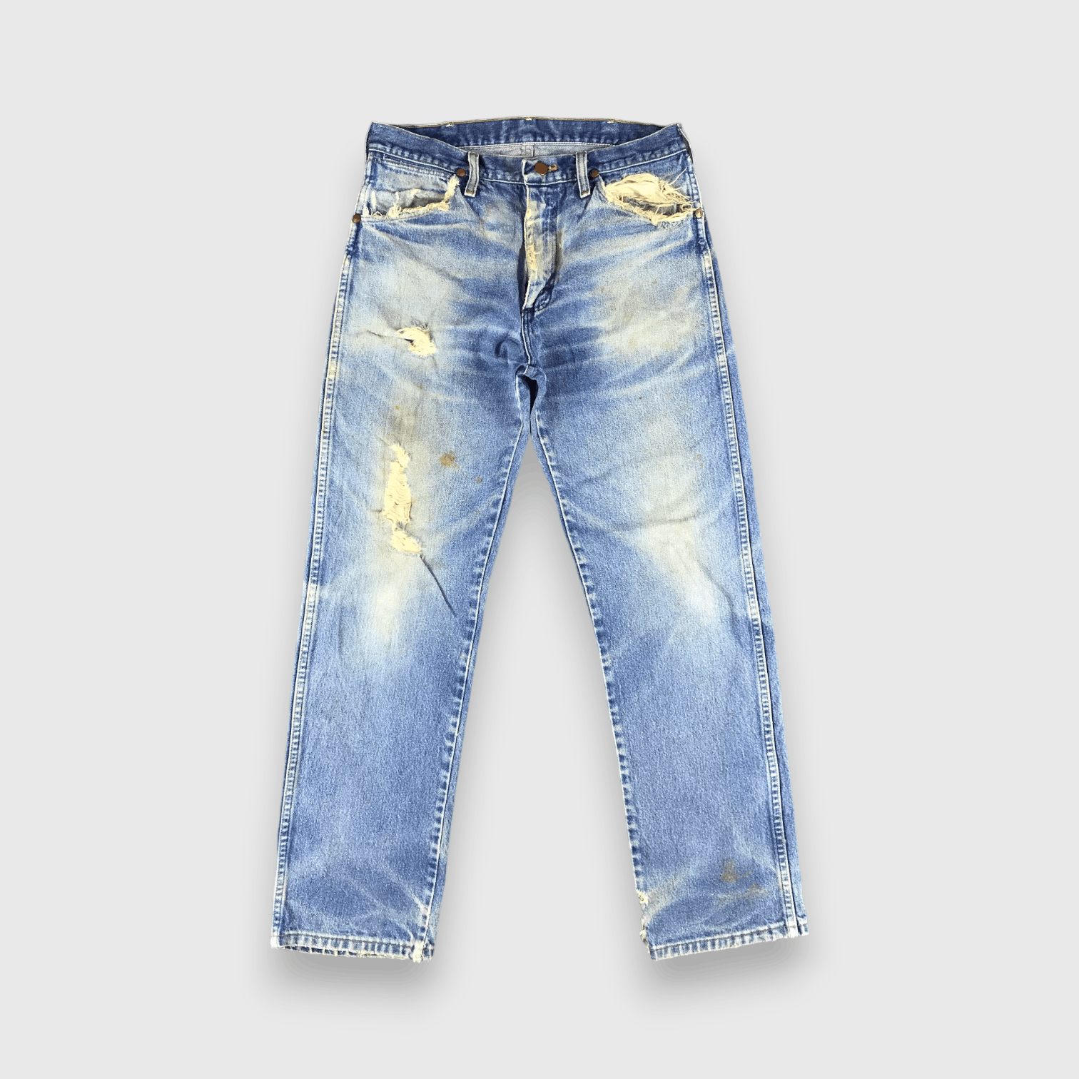 Vintage Vintage Blue Wash Wrangler Jeans-J2458 Size US 31 - 1 Thumbnail