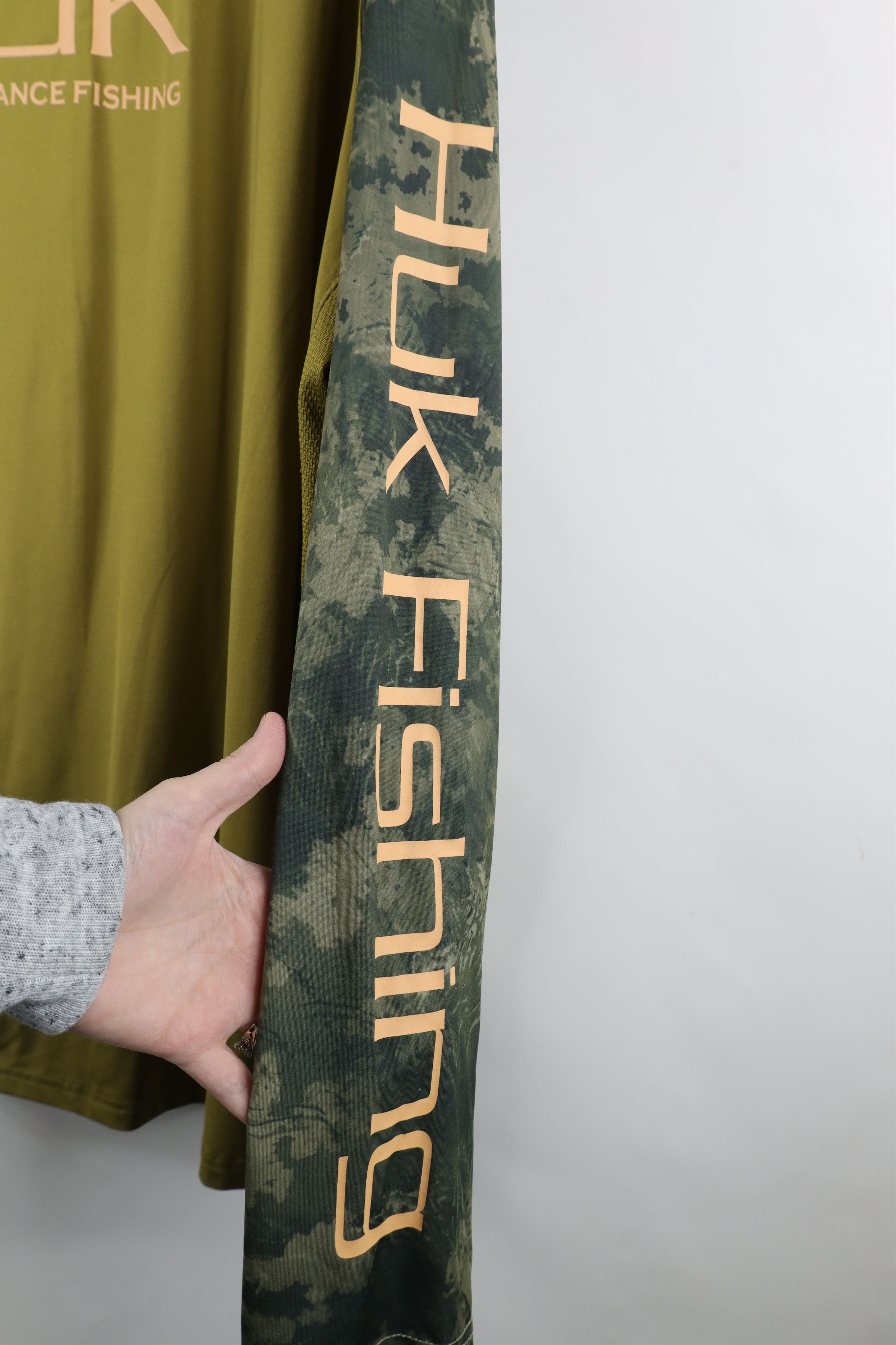 Vintage Huk Fishing Spell Camouflage Tech Long Sleeve T-Shirt Green Size US XXL / EU 58 / 5 - 6 Thumbnail