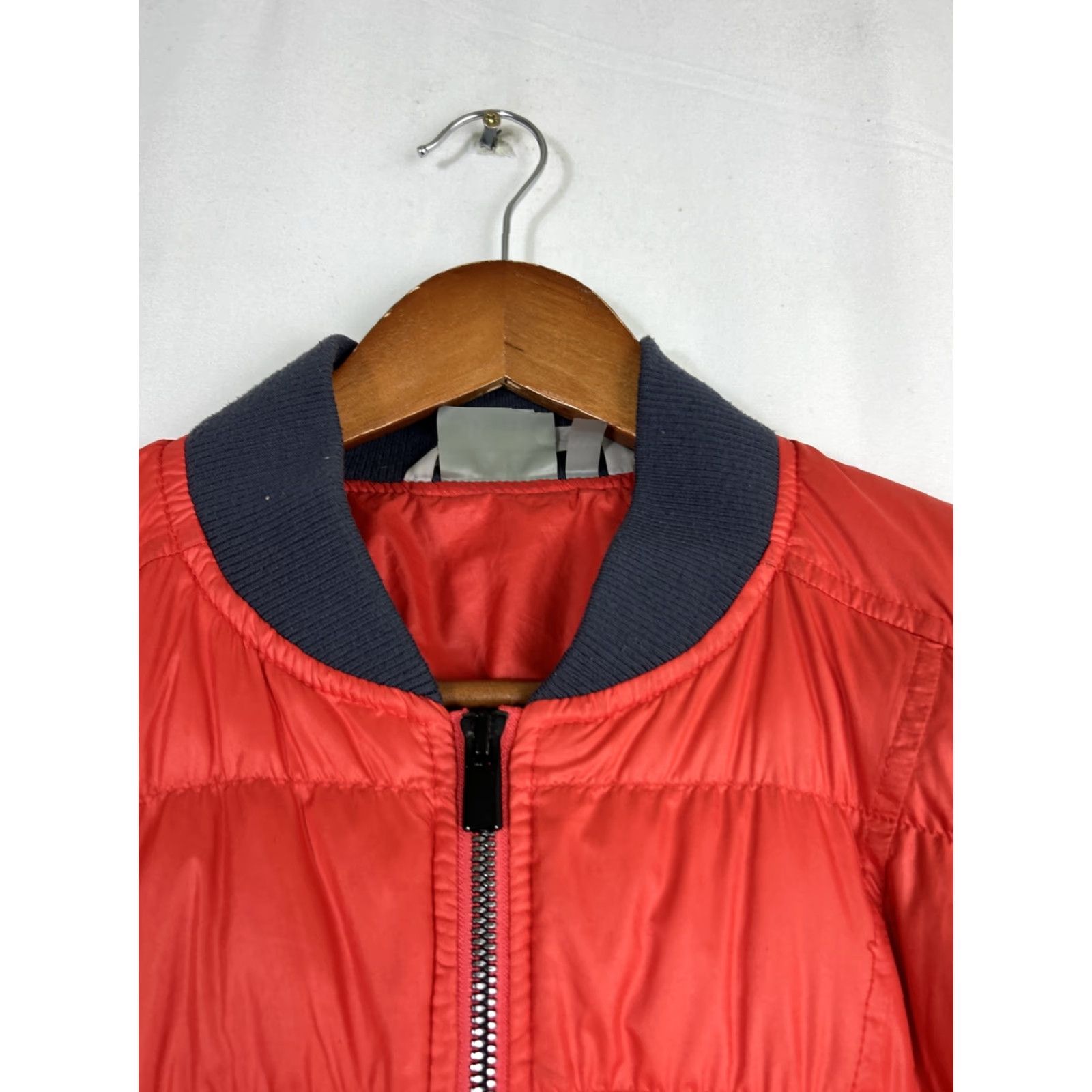 Athleta VINTAGE Athleta Dobby Goose Down Red Puffer Bomber Jacket womens XS full zip Size XS / US 0-2 / IT 36-38 - 5 Thumbnail