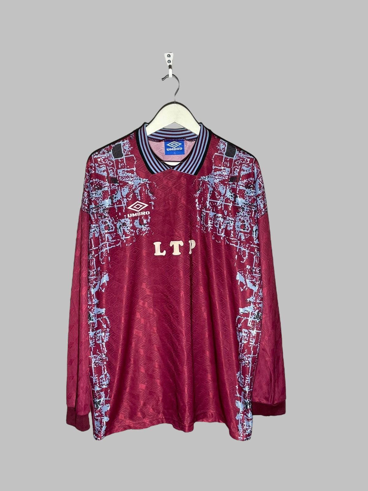 Umbro Vintage Umbro 90’s Long Sleeve Football Soccer Jersey Size US XL / EU 56 / 4 - 1 Thumbnail