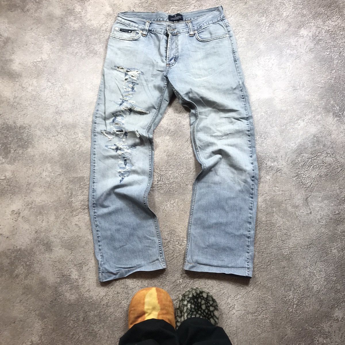 Vintage Vintage 90s Trussardi Distressed Baggy Jeans Grunge Logo 34 Size US 34 / EU 50 - 2 Thumbnail