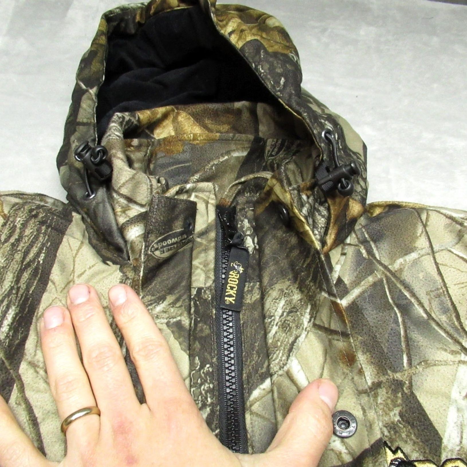 Vintage Rocky Bomber Jacket Mens Medium Camo Realtree Insulated Hunting Hooded Waterfowl Full Zip Pockets Winter Fall Casual Workwear Size US M / EU 48-50 / 2 - 4 Thumbnail
